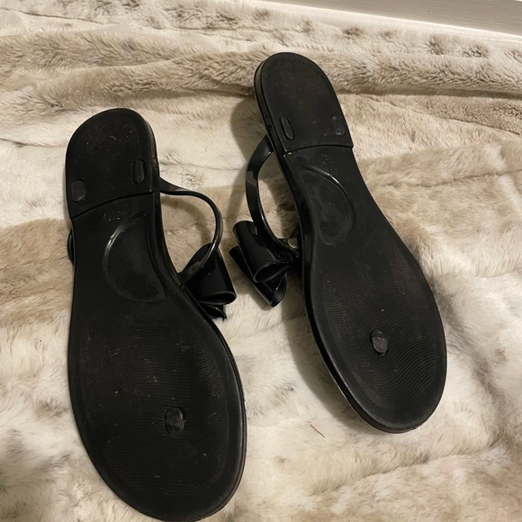 Women’s Black Bow Flip Flops Size 7 - Picture 2 of 2